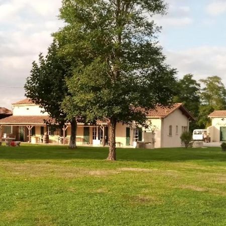 Bed and Breakfast La Mancine Laulan Jau-Dignac-et-Loirac Zewnętrze zdjęcie