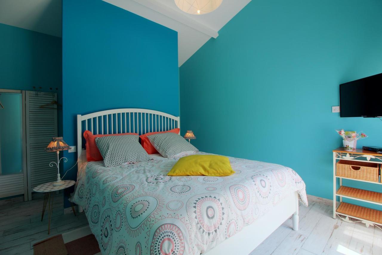 Bed and Breakfast La Mancine Laulan Jau-Dignac-et-Loirac Zewnętrze zdjęcie