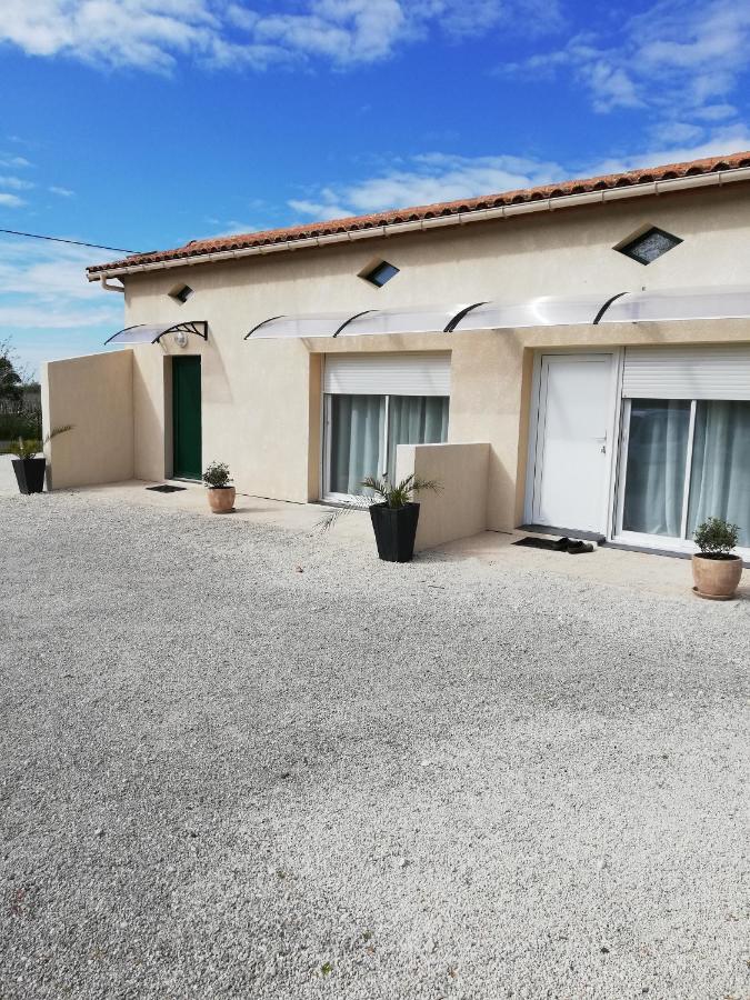 Bed and Breakfast La Mancine Laulan Jau-Dignac-et-Loirac Zewnętrze zdjęcie